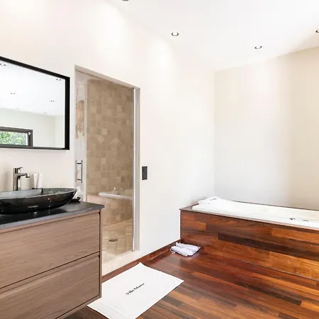Picasso # Vue Panoramique - Luxe - Jacuzzi